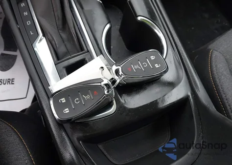 2023 Chevrolet Equinox Fwd Lt from USA, damaged, VIN 3GNAXKEG8PL271698